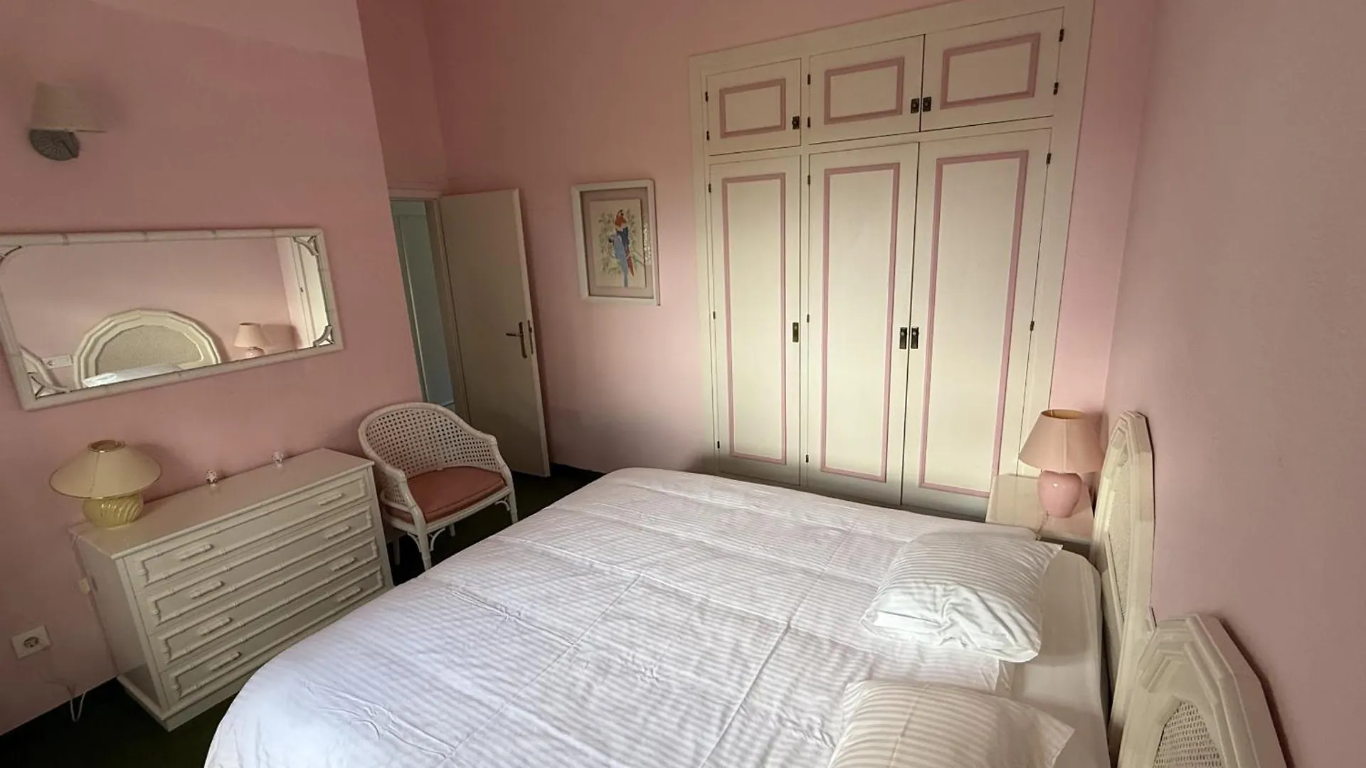 Charming 3-Bed Villa In Calahonda - Villa Suiza Sitio de Calahonda 0*,  Spanien
