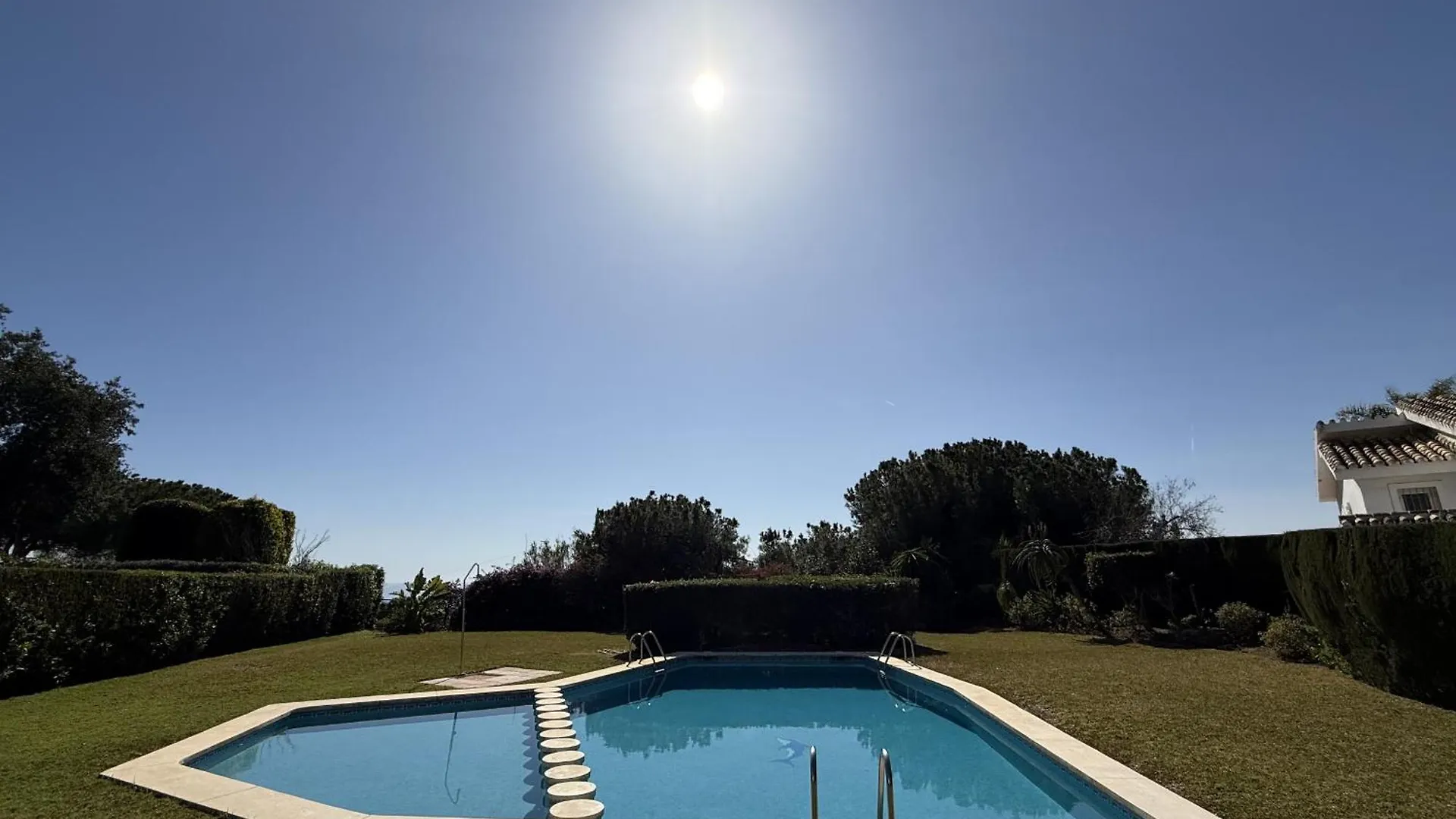 Charming 3-Bed Villa In Calahonda - Villa Suiza Sitio de Calahonda